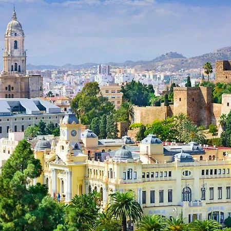 Encantador Bajo En Málaga